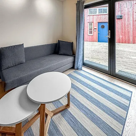 2 Bedroom Stunning In Apartment Søgne